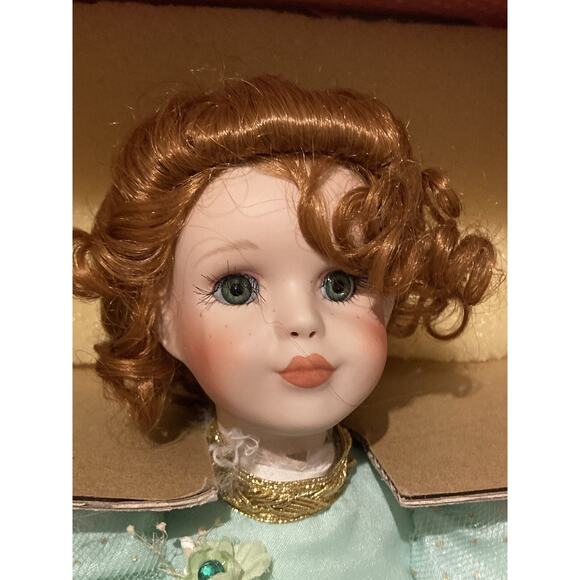 1980 Treasury Collection Premier Edition Red Hair Blue Dress Brand New In Box - Picture 2 of 4